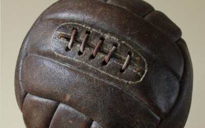 18 Panel Vintage Ball