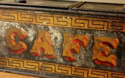 French Cafe Tin