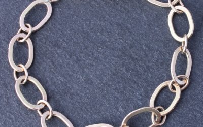 Gold Oval Link Bracelet 
