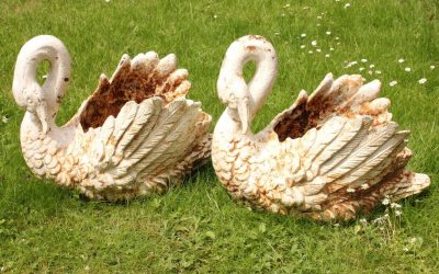 Iron Swan Planters