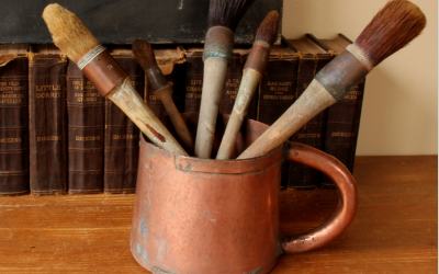 Paint Brushes Pot