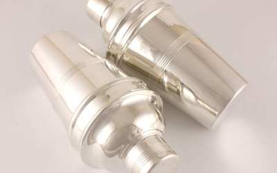 Pair Cocktail Shakers
