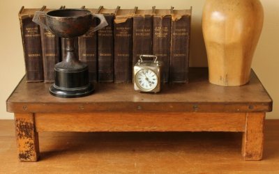 Staverton Table Riser