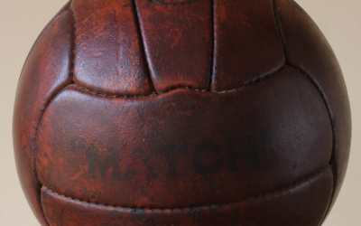 Vintage Match Football